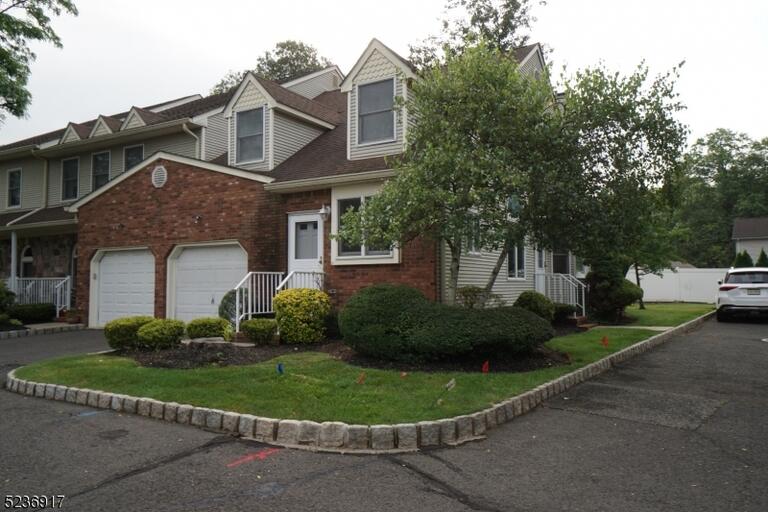 Property listing MLS 4049987 photo 2