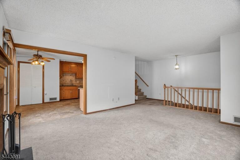 Property listing MLS 4049999 photo 8