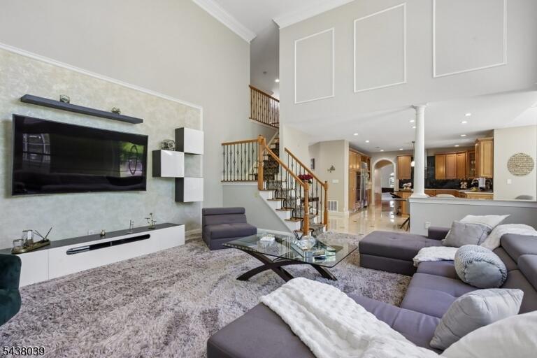 Property listing MLS 4050009 photo 16