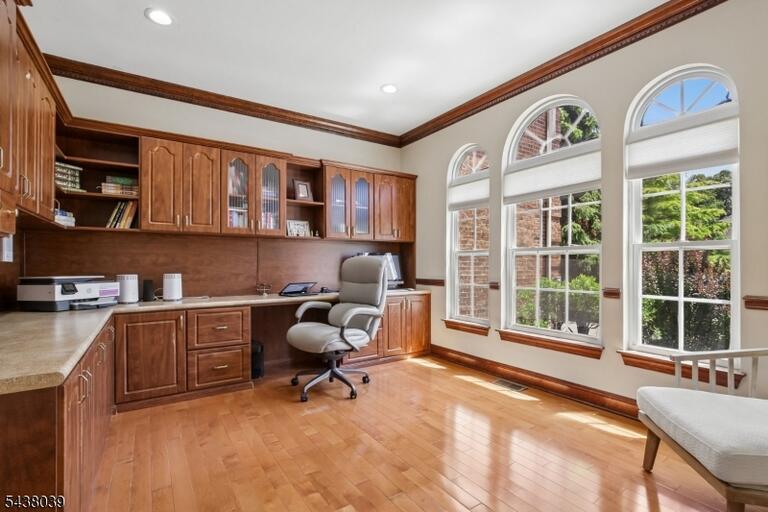 Property listing MLS 4050009 photo 19