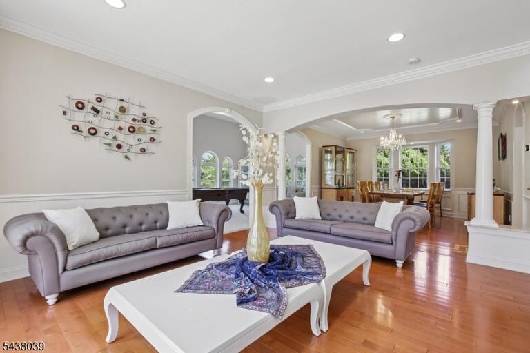 Property listing MLS 4050009 photo 7