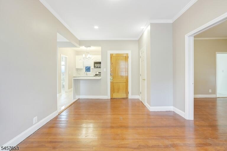 Property listing MLS 4050020 photo 5