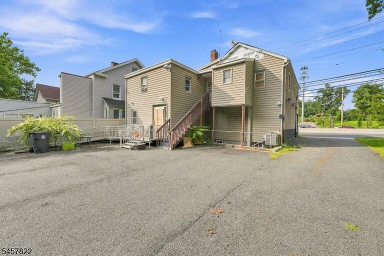 Property listing MLS 4050156 photo 17