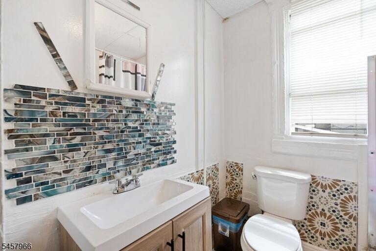 Property listing MLS 4050261 photo 10