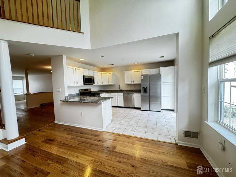 Photo 6 of 102 Wellington Park Drive, South Brunswick NJ 08540, South Brunswick, NJ