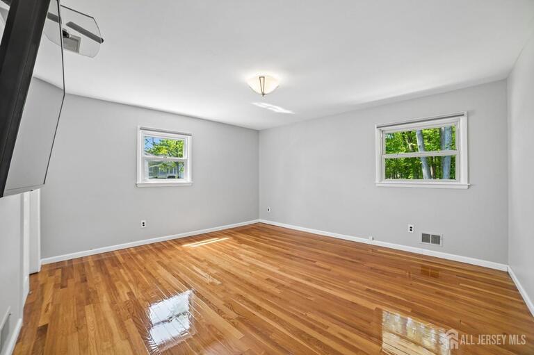 Photo 17 of 743 Wood Avenue, Edison NJ 08850, Edison, NJ