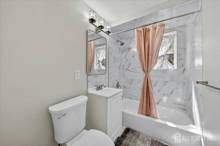 Photo 5 of 513 Brooklawn Avenue # B1, Roselle NJ 07203, Roselle, NJ