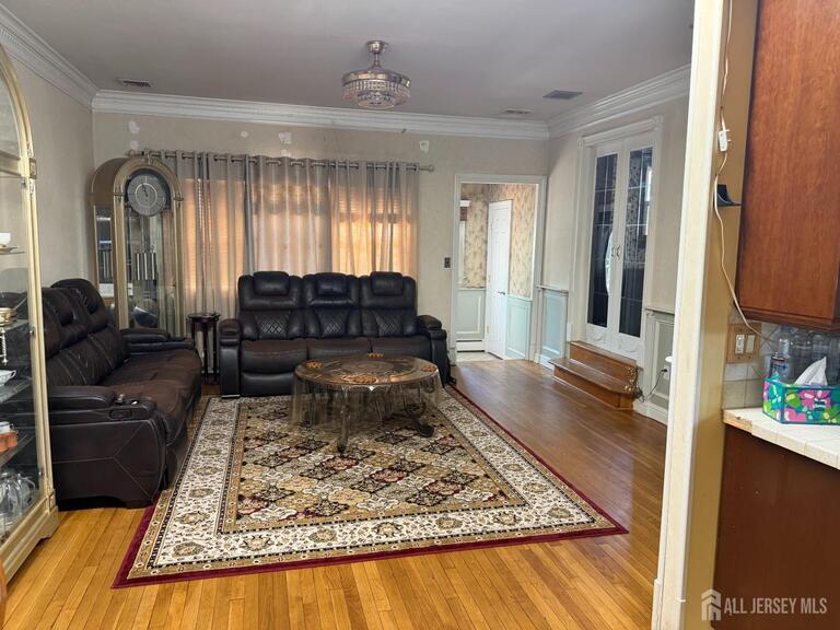 Photo 2 of 118 Swarthmore Terrace, Menlo Park Terrace NJ 08840, Menlo Park Terrace, NJ
