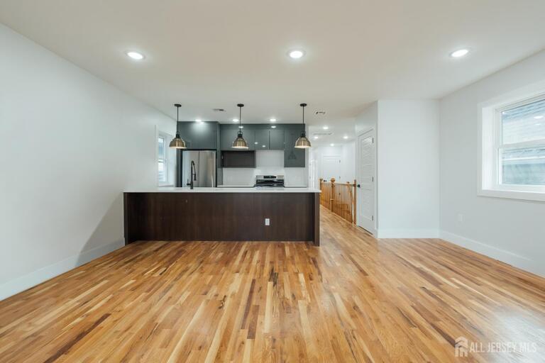 Photo 5 of 88 Hollywood Avenue # 2, East Orange NJ 07018, East Orange, NJ