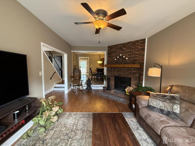 Photo 5 of 41 Dogwood Court, Jamesburg NJ 08831, Jamesburg, NJ
