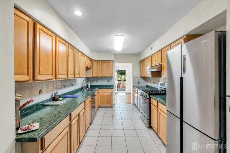 Photo 7 of 168 Thoreau Drive, Plainsboro NJ 08536, Plainsboro, NJ