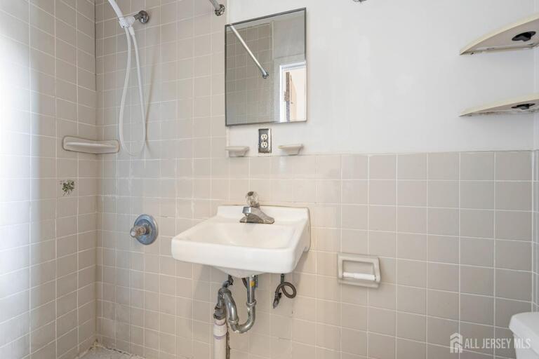 Photo 5 of 703 Merrywood Drive, Edison NJ 08817, Edison, NJ