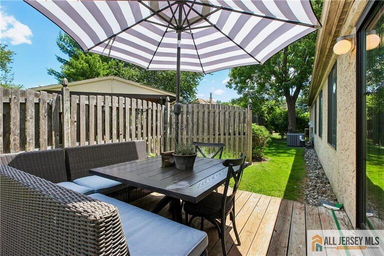 Photo 41 of 2 Park Gate Drive # 1002, Edison NJ 08820, Edison, NJ