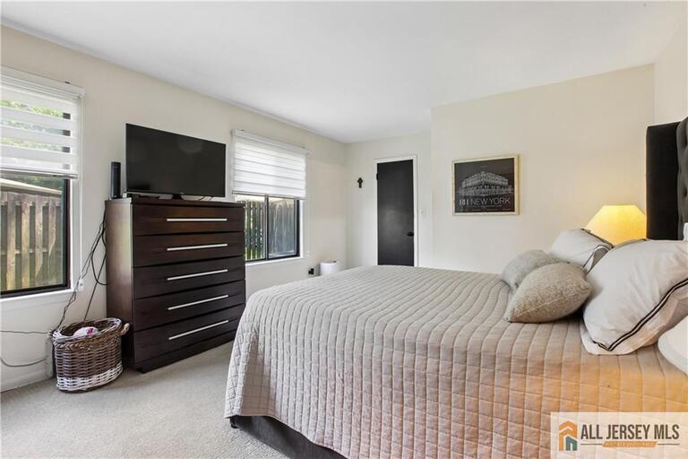 Photo 18 of 2 Park Gate Drive # 1002, Edison NJ 08820, Edison, NJ