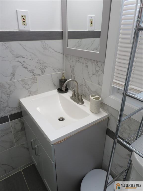 Photo 15 of 78 6th Avenue, Port Reading NJ 07064, Port Reading, NJ