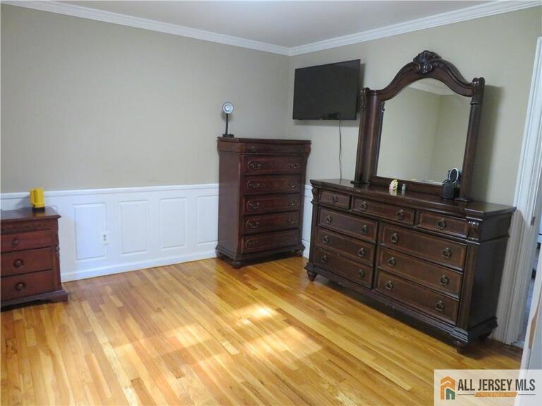 Photo 7 of 78 6th Avenue, Port Reading NJ 07064, Port Reading, NJ