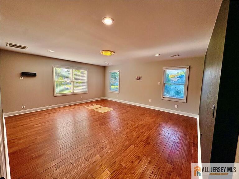 Photo 14 of 1509 Kenyon Avenue, South Plainfield NJ 07080, South Plainfield, NJ