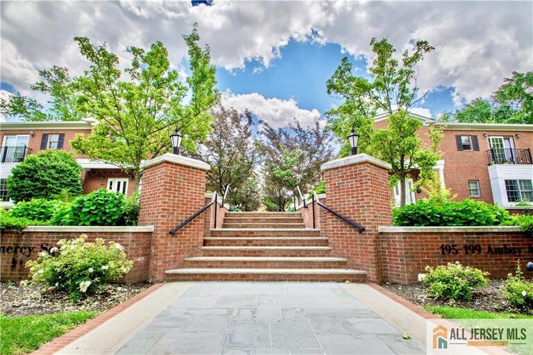 Photo 17 of 199 Amboy Avenue # 199D, Metuchen NJ 08840, Metuchen, NJ