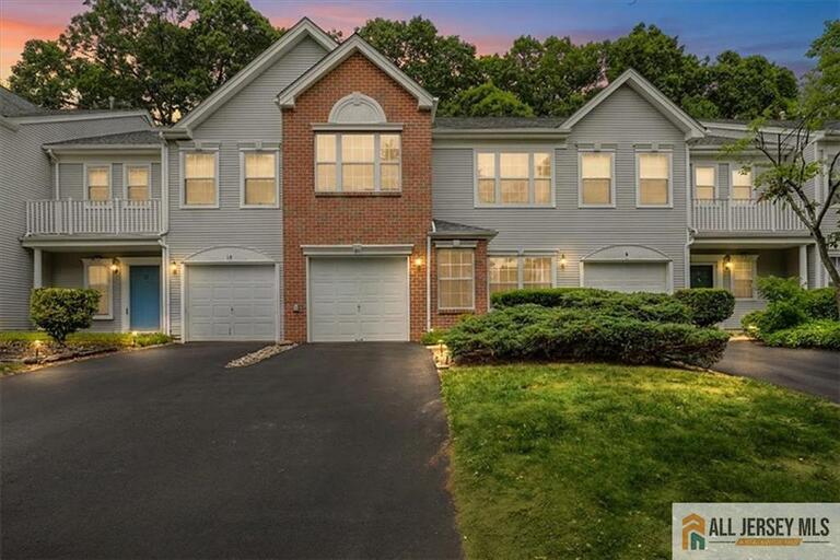 Photo 1 of 10 Pennsbury Way, East Brunswick NJ 08816, East Brunswick, NJ
