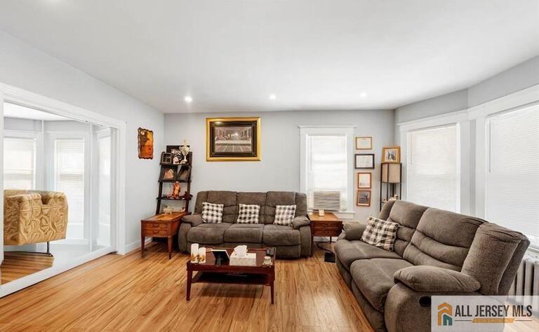Photo 3 of 28 Oak Lane, Trenton NJ 08618, Trenton, NJ