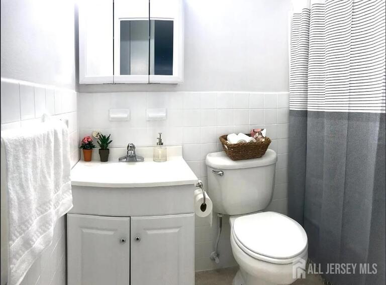Photo 8 of 123 S Adelaide Avenue S # 2C, Highland Park NJ 08904, Highland Park, NJ