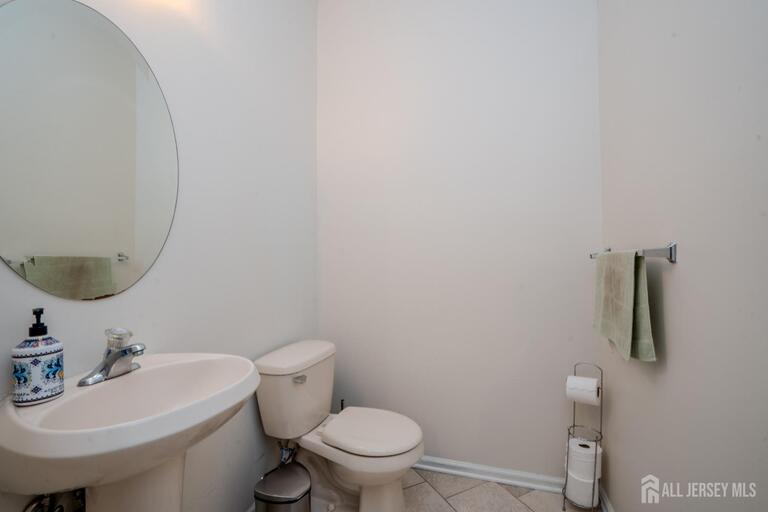 Photo 27 of 1101 Cottonwood Court, North Brunswick NJ 08902, North Brunswick, NJ