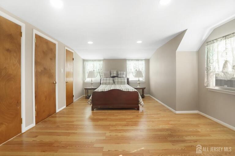 Photo 14 of 354 Colonia Boulevard, Colonia NJ 07067, Colonia, NJ