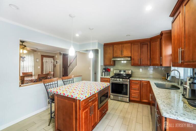 Photo 9 of 354 Colonia Boulevard, Colonia NJ 07067, Colonia, NJ