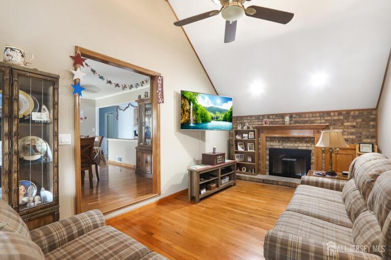 Photo 7 of 354 Colonia Boulevard, Colonia NJ 07067, Colonia, NJ