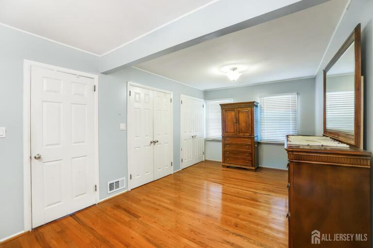 Photo 20 of 354 Colonia Boulevard, Colonia NJ 07067, Colonia, NJ