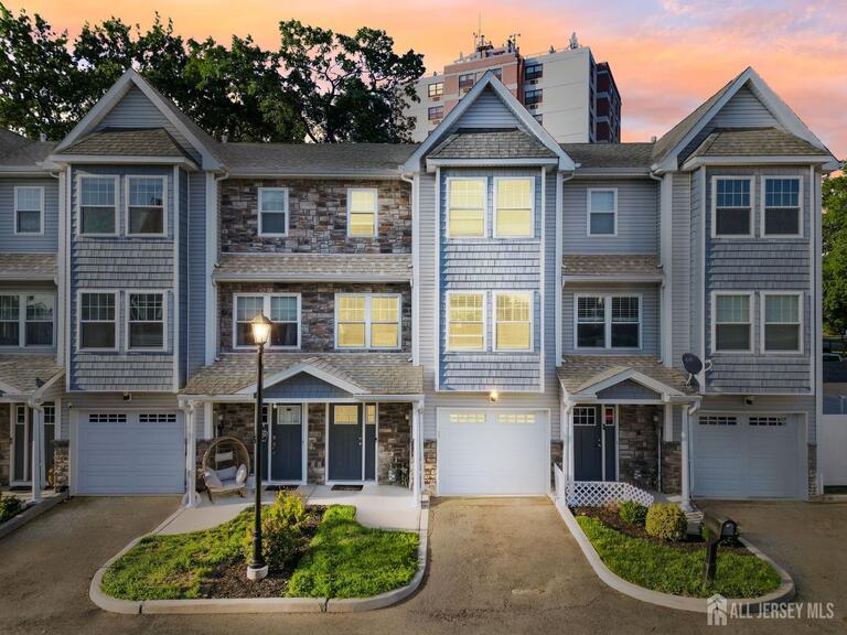 Photo 1 of 322 Mcguire Place, Perth Amboy NJ 08861, Perth Amboy, NJ