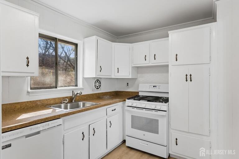 Photo 6 of 39 Gage Road, East Brunswick NJ 08816, East Brunswick, NJ