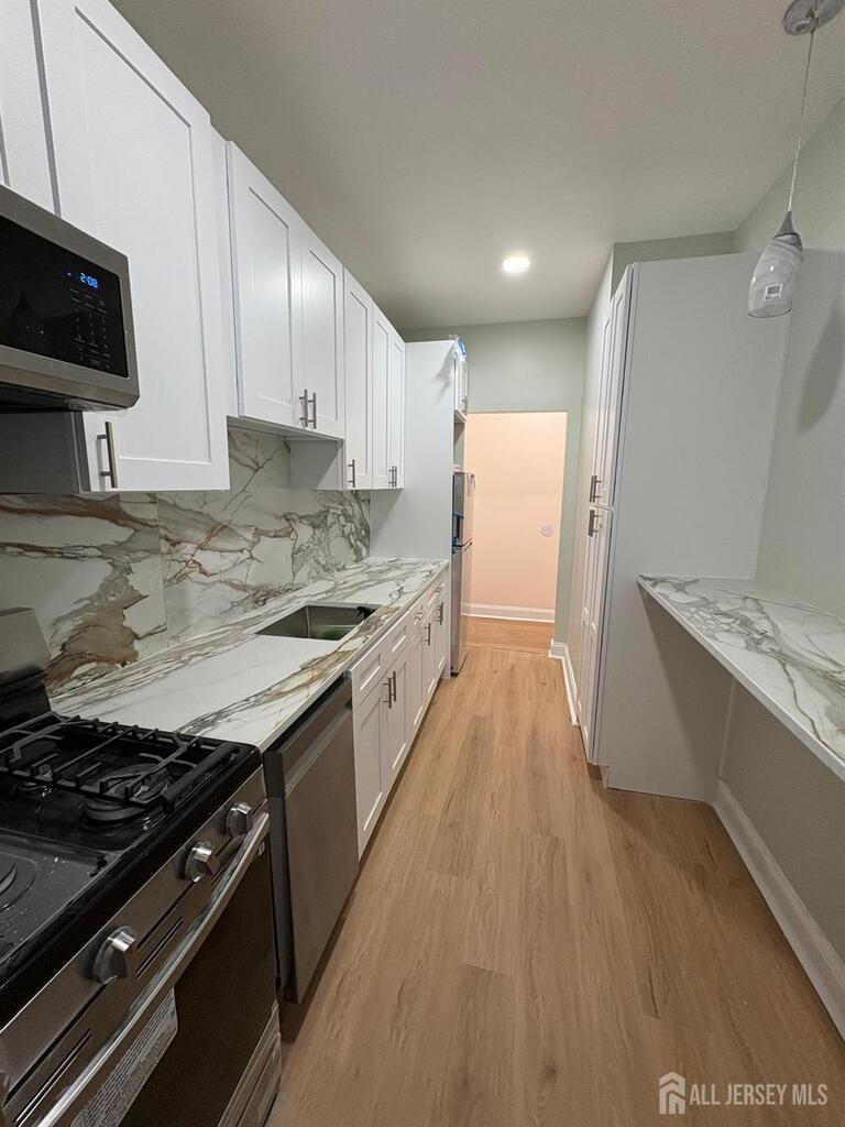 Photo 4 of 194 Kensington Avenue # 303, Jersey City NJ 07306, Jersey City, NJ