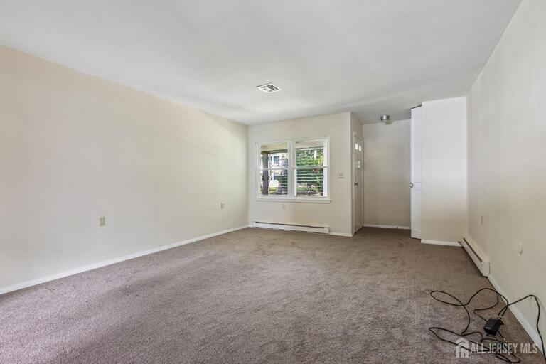Photo 10 of 52 cambridge Court # B, Lakewood NJ 08701, Lakewood, NJ