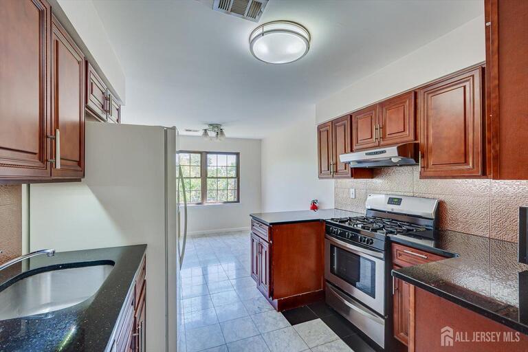 Photo 10 of 1111 Green Hollow Drive, Iselin NJ 08830, Iselin, NJ