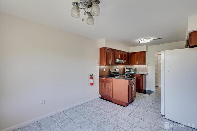 Photo 14 of 1111 Green Hollow Drive, Iselin NJ 08830, Iselin, NJ
