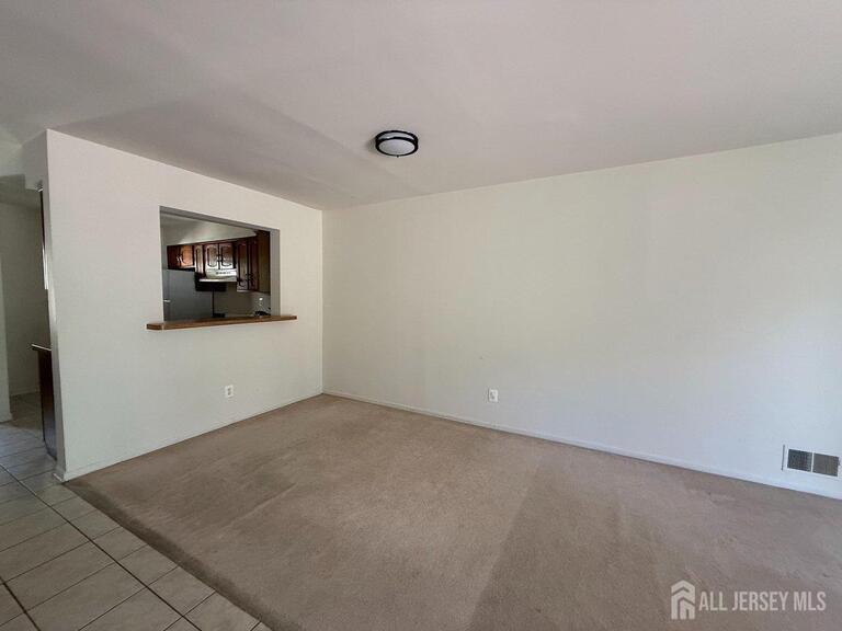 Photo 8 of 12 Sunflower Court, Edison NJ 08820, Edison, NJ