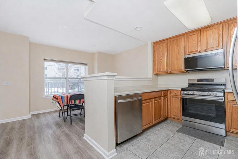 Photo 7 of 358 Rector Street # 308, Middlesex County NJ 08861, Middlesex County, NJ