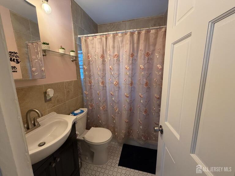 Photo 7 of 794 Robbins Street, Perth Amboy NJ 08861, Perth Amboy, NJ