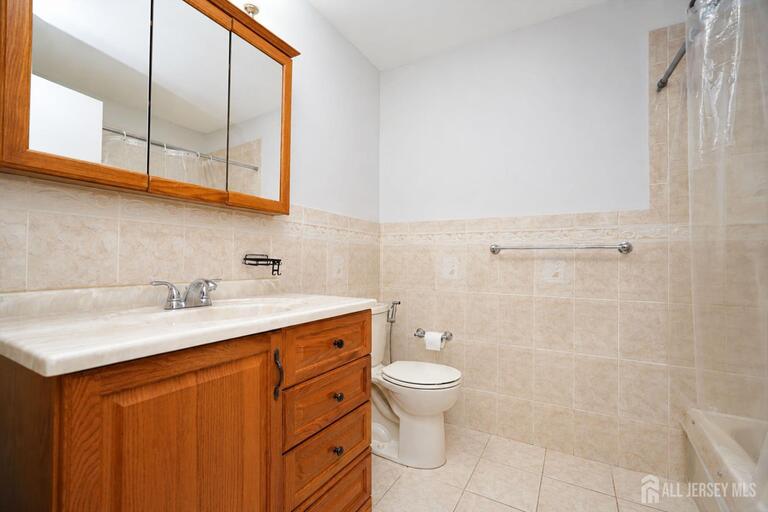 Photo 23 of 207 Sierra Court # A, Woodbridge Proper NJ 07095, Woodbridge Proper, NJ