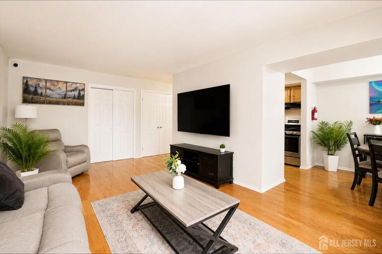 Photo 12 of 207 Sierra Court # A, Woodbridge Proper NJ 07095, Woodbridge Proper, NJ