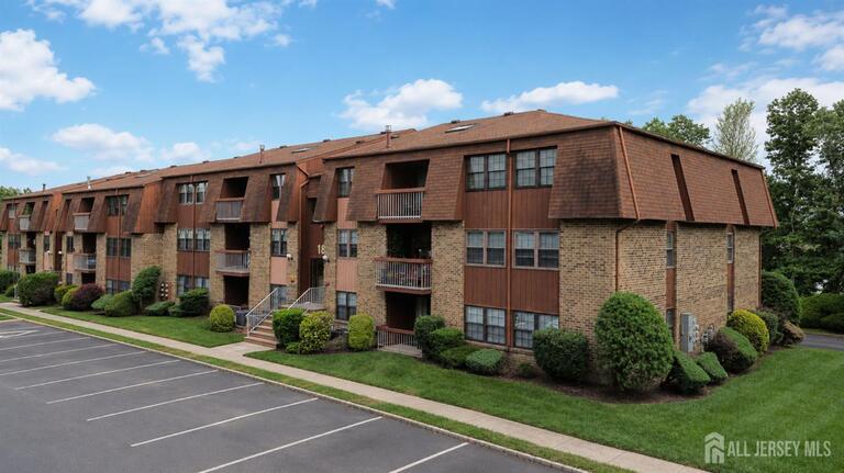 Photo 28 of 207 Sierra Court # A, Woodbridge Proper NJ 07095, Woodbridge Proper, NJ