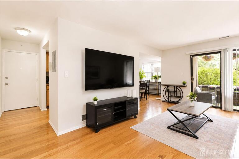 Photo 14 of 207 Sierra Court # A, Woodbridge Proper NJ 07095, Woodbridge Proper, NJ