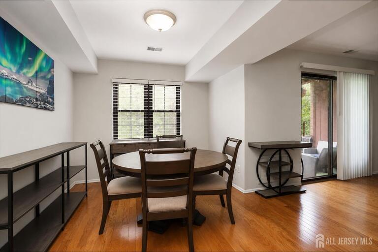 Photo 8 of 207 Sierra Court # A, Woodbridge Proper NJ 07095, Woodbridge Proper, NJ
