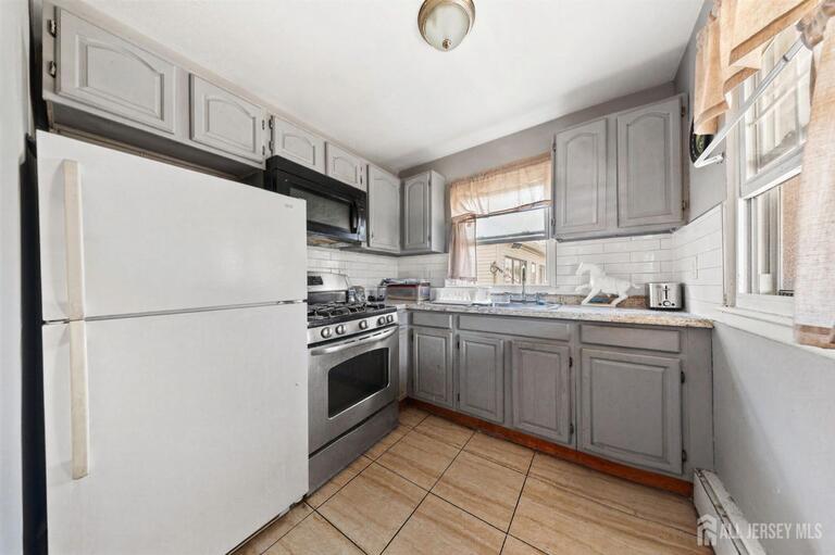 Photo 8 of 816-826 W Grand Street # 3A, Elizabeth NJ 07202, Elizabeth, NJ