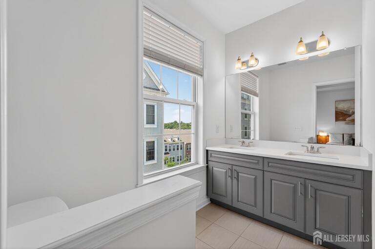 Photo 31 of 197 Roosevelt Drive, Wood-Ridge NJ 07075, Wood-Ridge, NJ