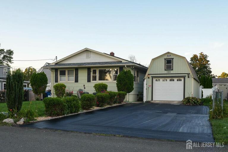 Photo 17 of 150 Farragut Avenue, Middlesex NJ 08864, Middlesex, NJ