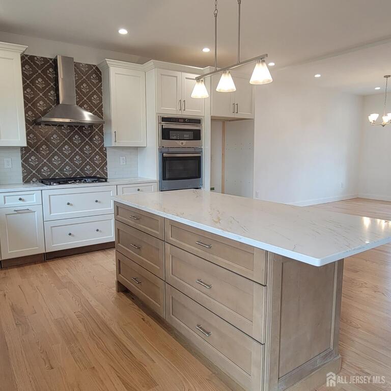 Photo 3 of 208 E James Place E, Iselin NJ 07095, Iselin, NJ