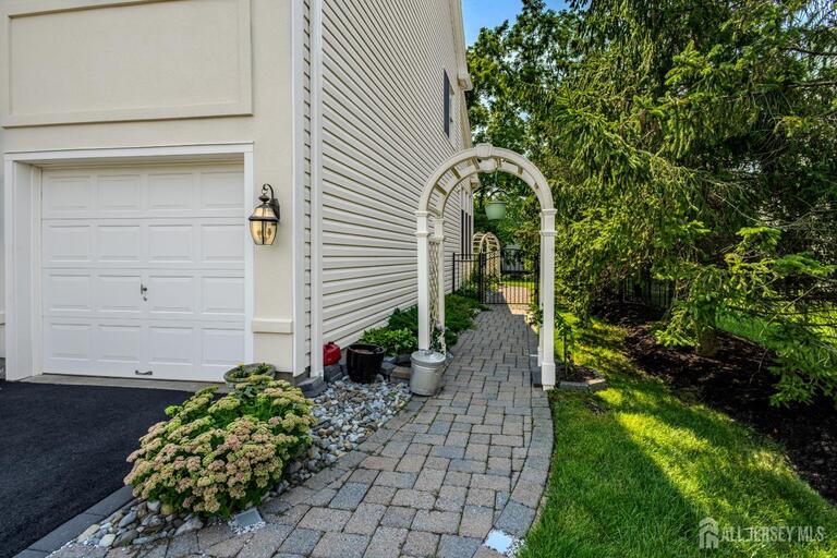 Photo 38 of 18 Hartlander Street, East Brunswick NJ 08816, East Brunswick, NJ