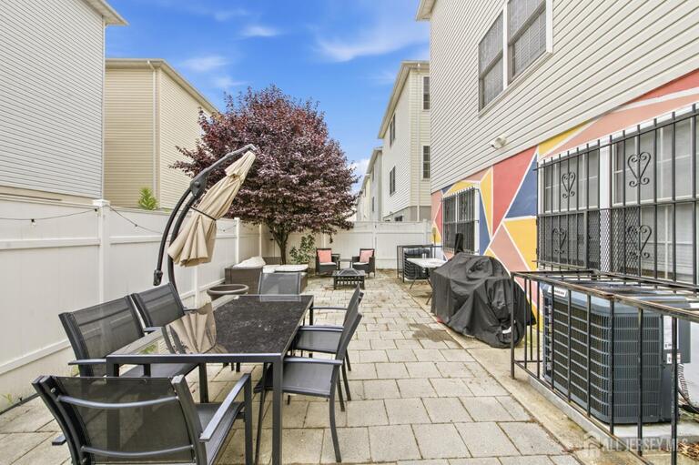 Photo 4 of 149 Bellair Place, Newark NJ 07104, Newark, NJ